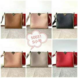 Picture of Valentino Handbags _SKUfw184167331fw